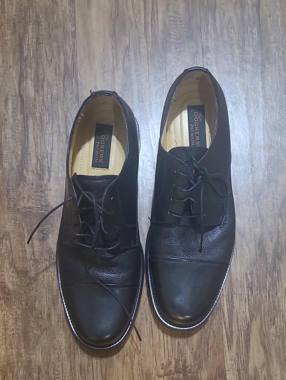 Dockers Black Leather Lace-Up Derby Shoes for Men
